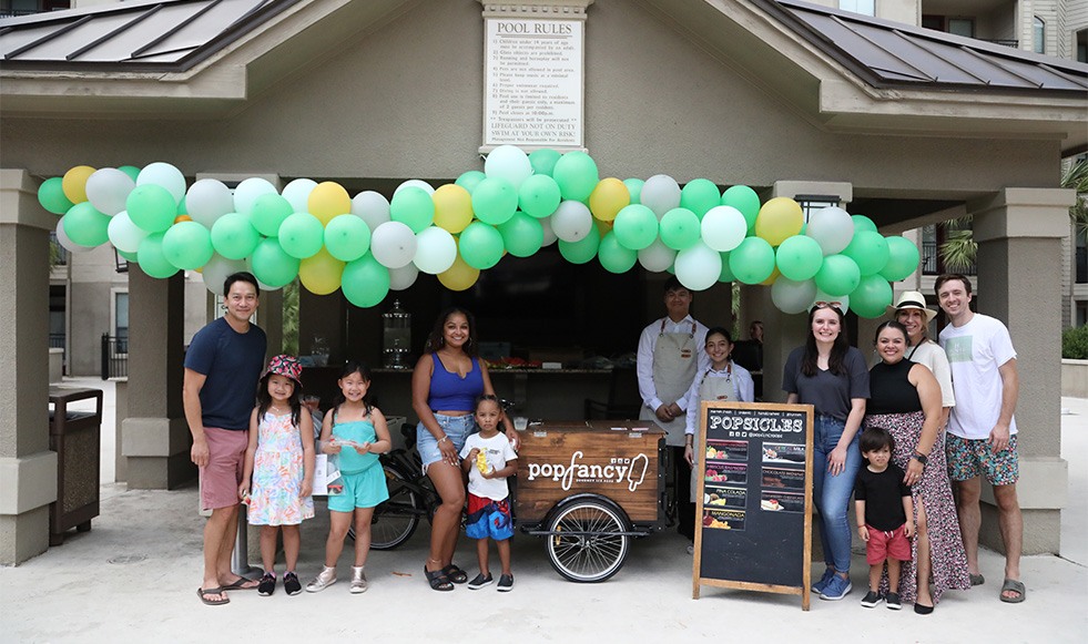 Popsicle cart outside of Hiner Family Dentistry office building